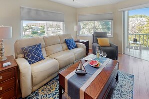 Condo (Siesta Harbor Portofino Canal View) | Exterior