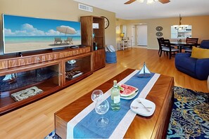 Condo (Siesta Harbor Portofino Canal View) | Exterior