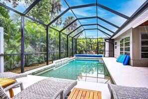 House (Temporary Sanity) | Exterior - Temporary Sanity (Sarasota)