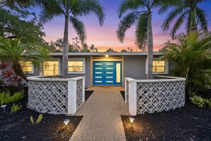 Exterior - Temporary Sanity (Sarasota)