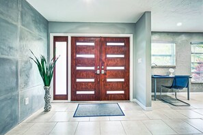 House (Temporary Sanity) | Exterior - Temporary Sanity (Sarasota)