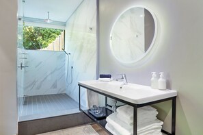 Bathroom - The Cliffside Boutique Getaway (Randburg)