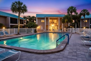 Exterior - White Sands Near the Beach (Siesta Key)
