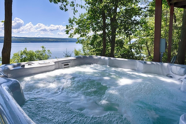 Bain à remous extérieur