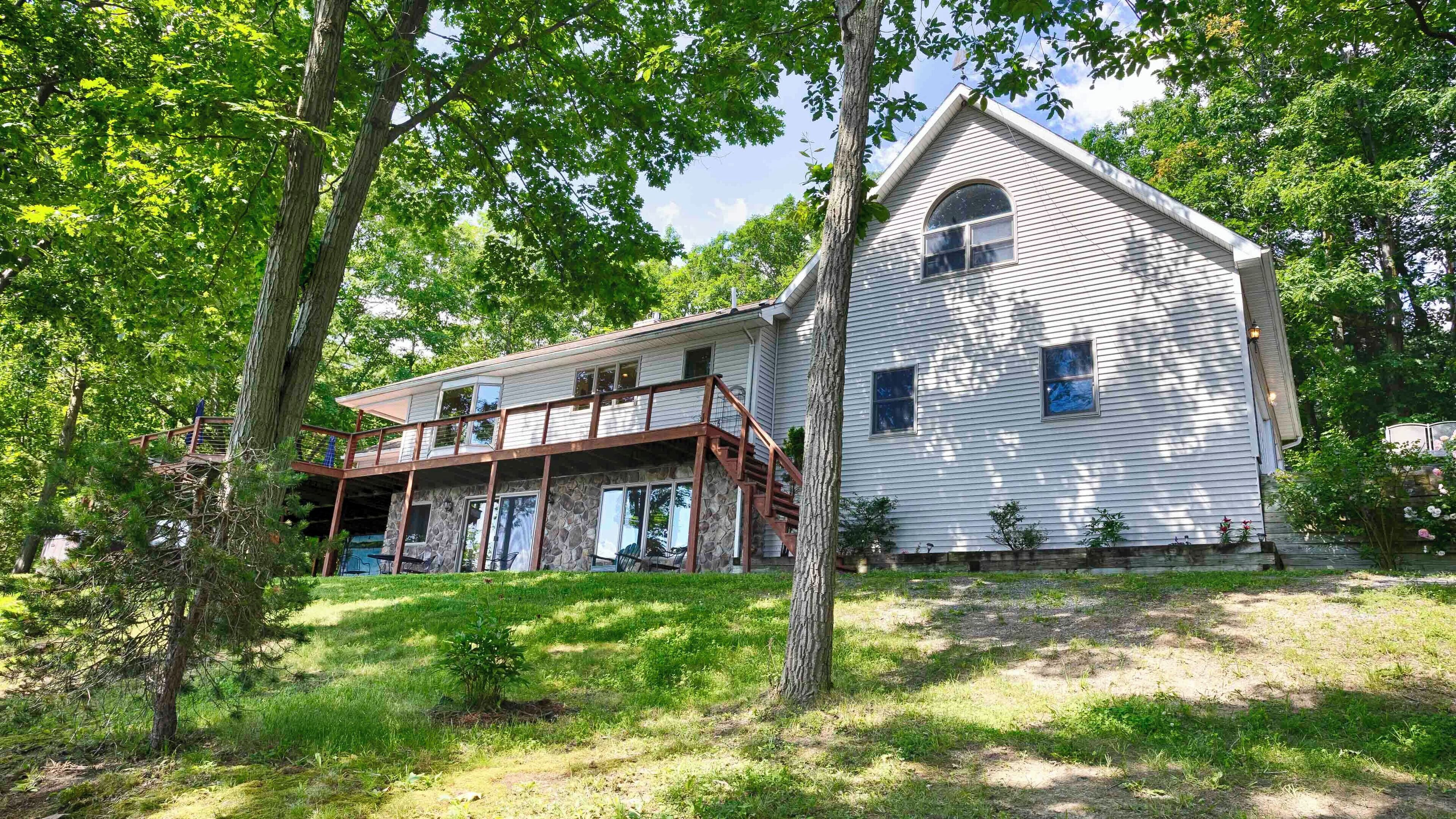 Bonkeid House: "Relaxing Seneca Lake Getaway!"
