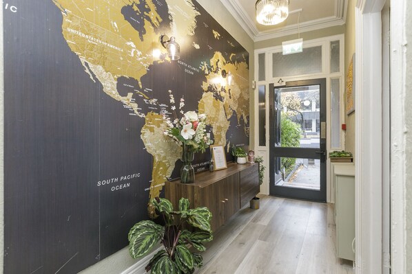 Interior entrance - The Number 11 by the Warren Collection (Belfast)