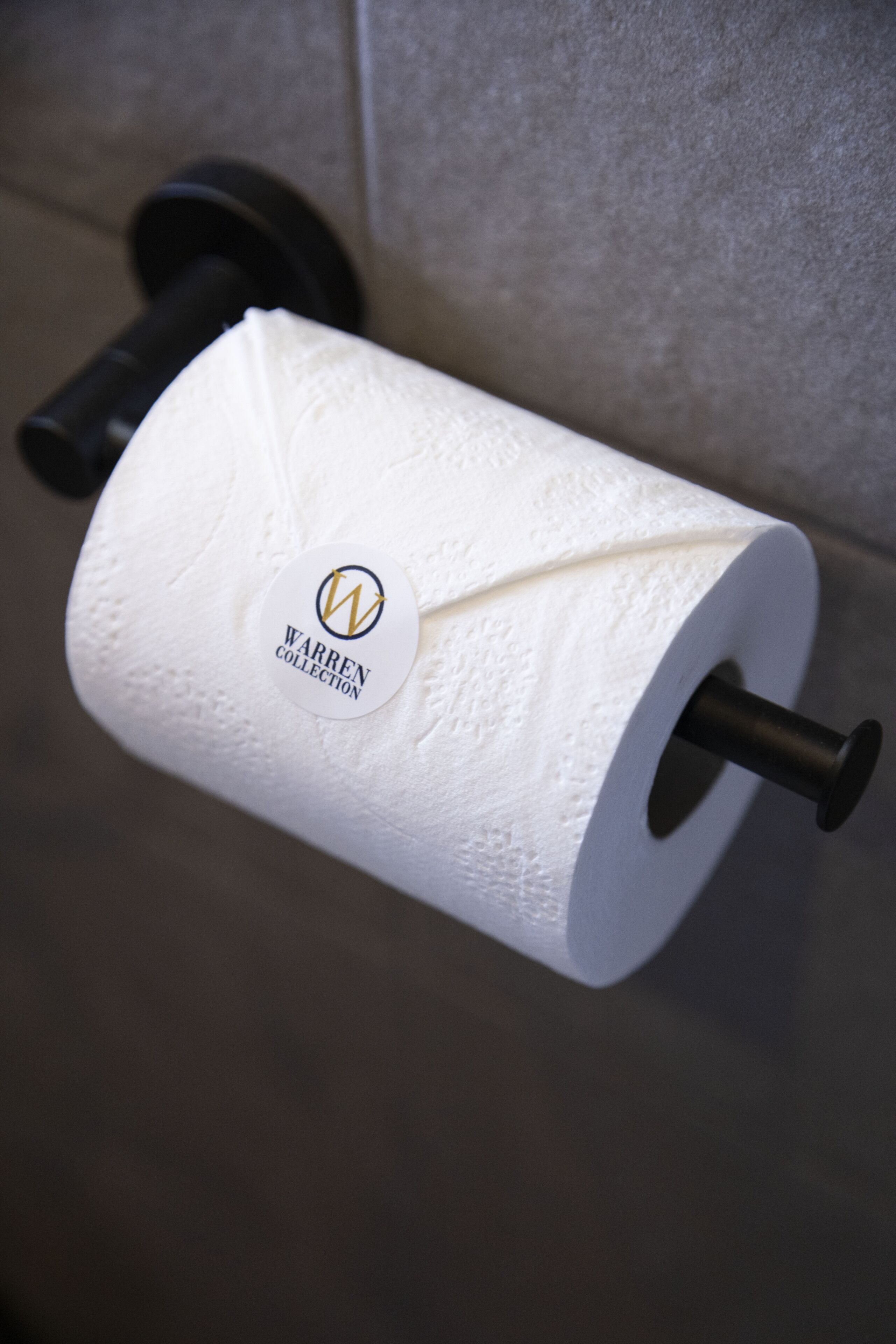 executive triple room | bathroom | shower, free toiletries, hair dryer, slippers