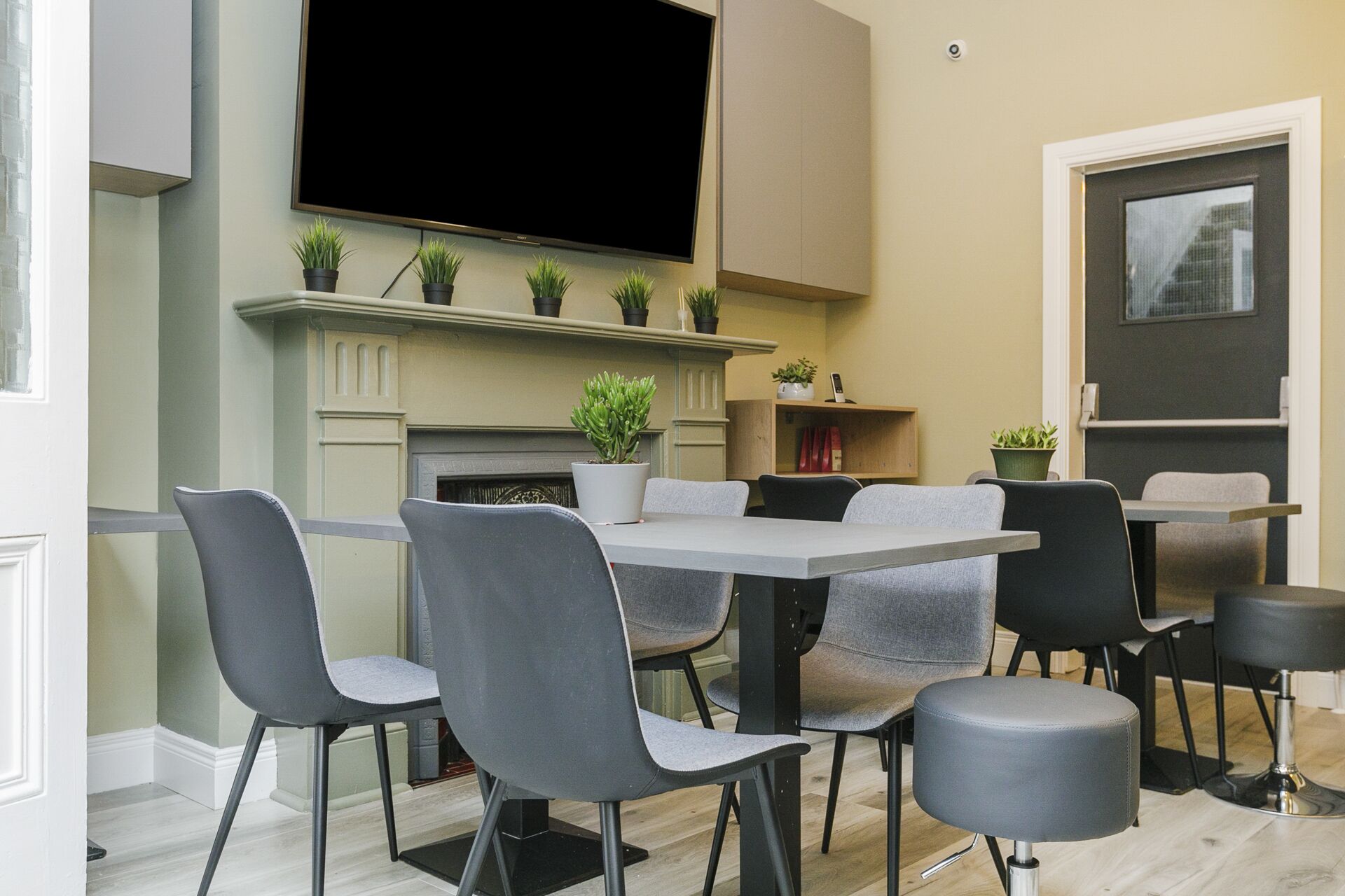 Desayuno continental incluido todos los días 