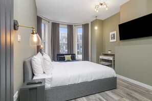 In-room safe, desk, iron/ironing board, free WiFi - The Number 11 by the Warren Collection (Belfast)