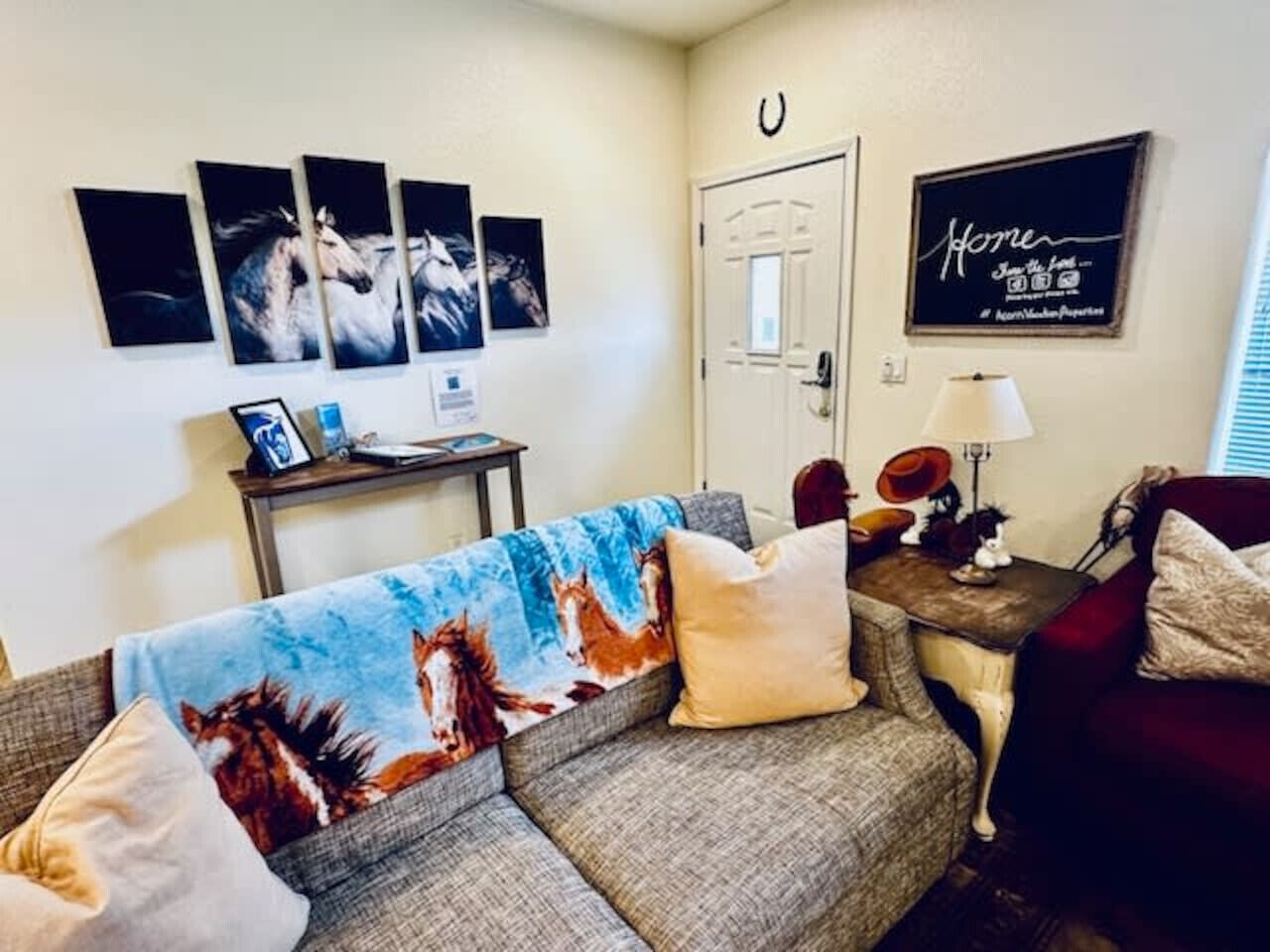 TV, fireplace, offices