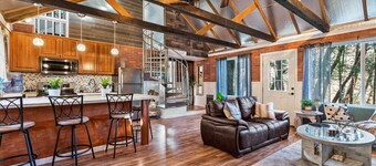 Breathtaking Applegate River Home Retreat<br>~ Newly Remodeled Home