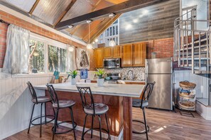 Fridge, microwave, oven, stovetop - Breathtaking Applegate River Home Retreat<br>~ Newly Remodeled Home (Jacksonville)