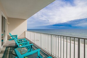 Property grounds - Gulf Front Condo! More Beautiful Beach For Your Money At Windemere! (Perdido Key)