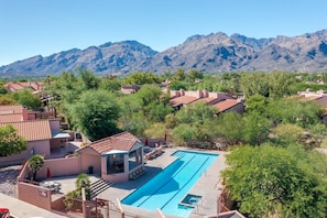 Piscine extérieure, piscine chauffée