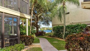 Leilighet (Bay Oaks Ground Floor) | Eksteriør
