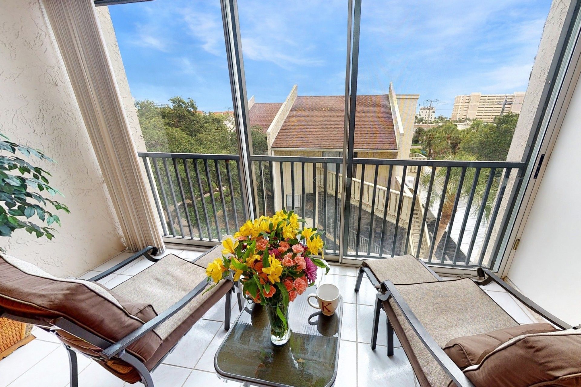 Condo (Bay Oaks, 4th floor corner - elevator) | Exterior