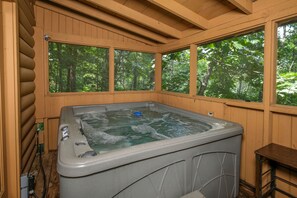 Indoor spa tub