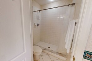 Condo (Hickory on the Golf Course) | Bathroom