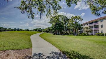 公寓客房 (Hickory on the Golf Course) | 外觀