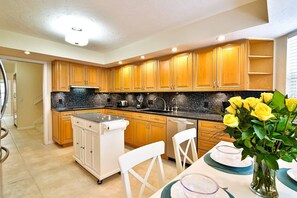 House (Siesta Key Home) | Private kitchen