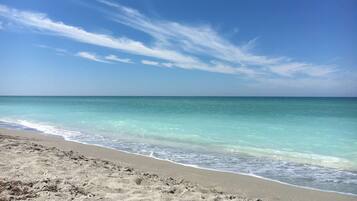 Condo (White Pine Court) | Beach