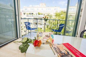 Apartment (Ruhiges Apartment mit Balkon #R26) | Außenbereich