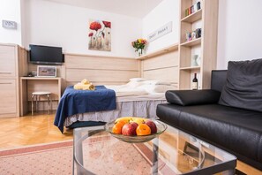 Apartment (Gartenapartment private Terrasse #R02)