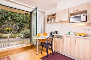 Apartment (Gartenapartment private Terrasse #R02) | Außenbereich