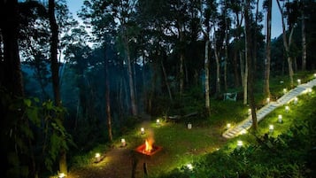 Room, 1 Bedroom, Smoking, Balcony | Property grounds