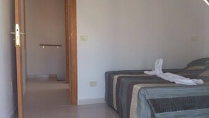 Appartement, 2 slaapkamers, balkon, uitzicht op bergen | 2 slaapkamers