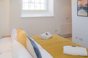 Panoramic Apartment, Private Bathroom | 2 bedrooms - Kensington Chapel Apartments in Bath  (Bath)
