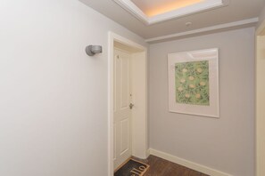 Lobby - Kensington Chapel Apartments in Bath  (Bath)