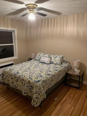 Familiehus | Arbejdsområde til bærbare computere, gratis Wi-Fi, sengetøj