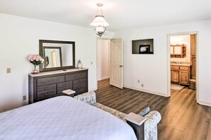 2 chambres, bureau, fer et planche à repasser, accès Internet