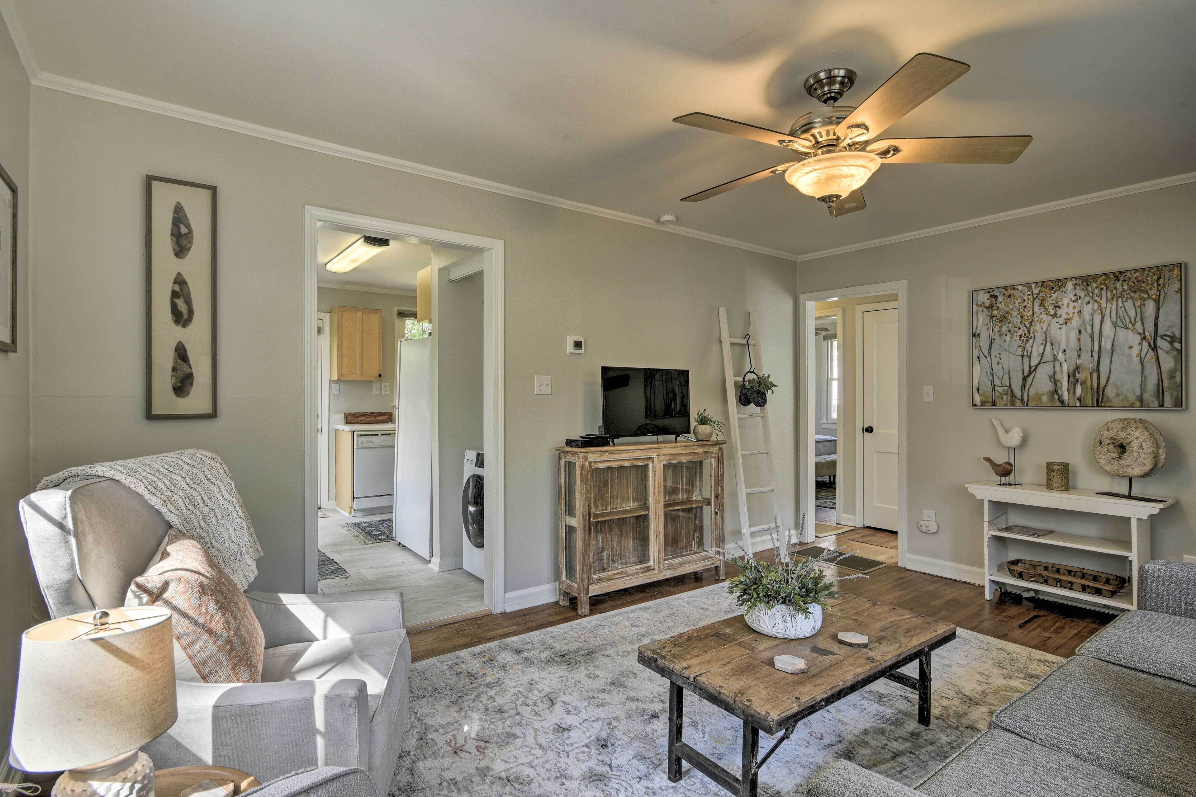Raleigh ITB Home - Mins to Downtown & North Hills!