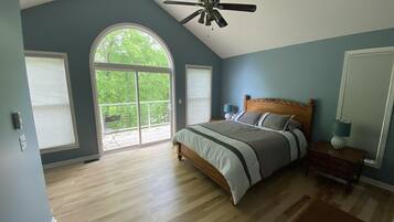 4 Schlafzimmer, Reisekinderbett, kostenloses WLAN, Bettwäsche