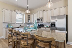 Fridge, microwave, oven, stovetop - Spacious Coastal Home with Heated Pool (Jacksonville Beach)