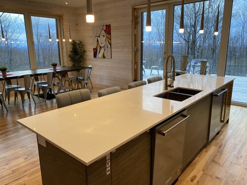 Large Eco Passive Chalet + Hot Tub / 6 bedrooms (14 pers.)