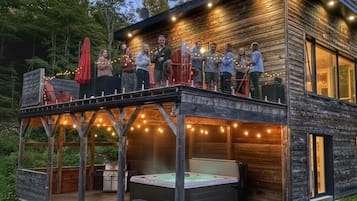 Bain à remous extérieur