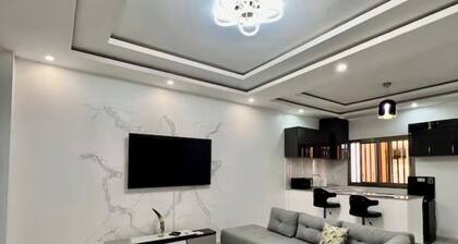 Welcome to your perfect gateway! beautifully updated one-bedroom, 2 full bath