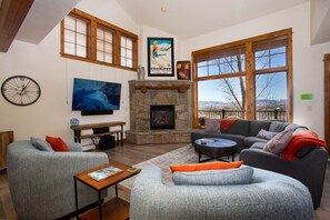 TV, fireplace, DVD player, table tennis