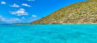 Mojito Hill - private hilltop pool oasis!