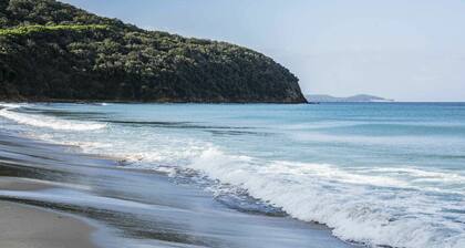 Alleinstehendes Ferienhaus mit privatem Pool, W-LAN, Klimaanlage, TV, Terrasse, Panoramablick