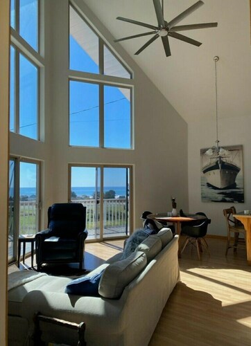 Deer View Chalet: A Beautiful  Escape 