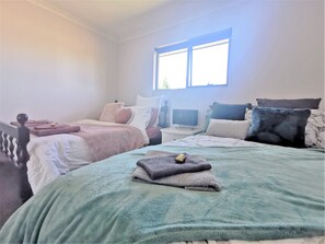 3 bedrooms, Internet, bed sheets