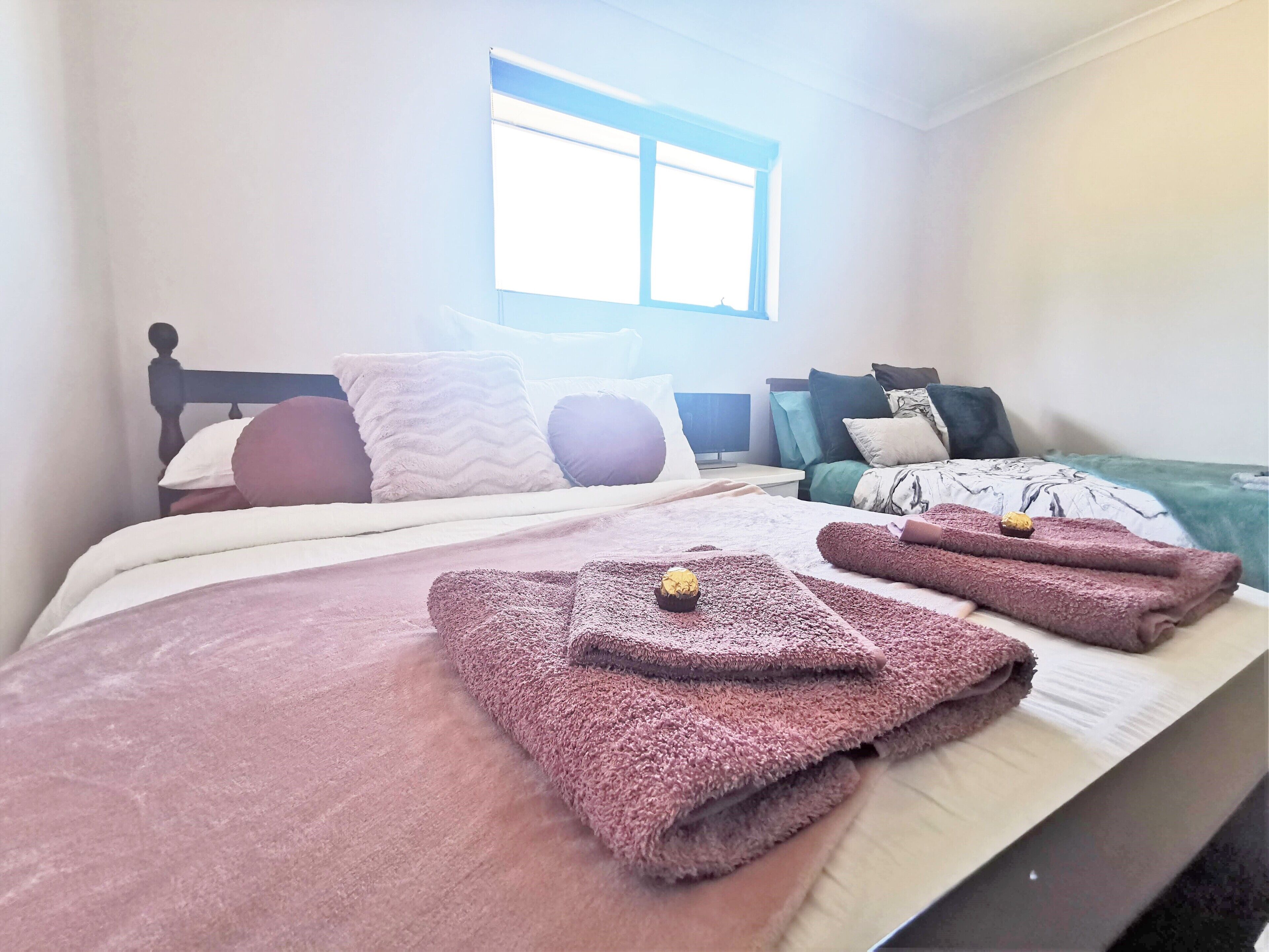 3 soverom, internettilgang og sengetøy