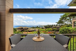 Outdoor dining - Ridge 1712- Ocean View w/Platinum Interiors! (Lahaina)