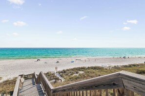 Beach nearby - Family-Friendly Escape w/ Private Pool, 6 Bikes, & Spacious Gathering Areas (Seacrest Beach West)