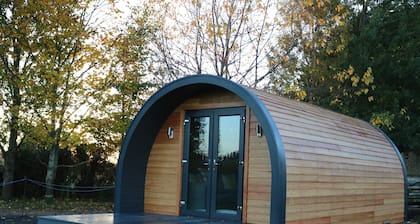 Glampods - 5 Berth Glamping Pod Elgin