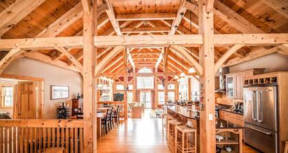 New Listing! Golf/Ski home w/SteamRoom & Hot Tub